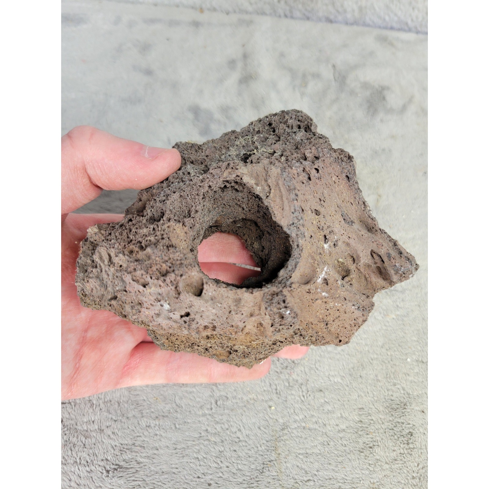 Natural Lava Rock Stone Airstone Aquarium Terrarium Decor Hole Porthole 4"