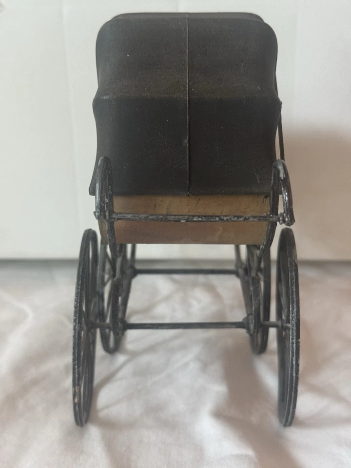 Mini cochecito cochecito casa de muñecas 1:12 de colección, capó fijo, ruedas estacionarias grandes Foto 4 de 4