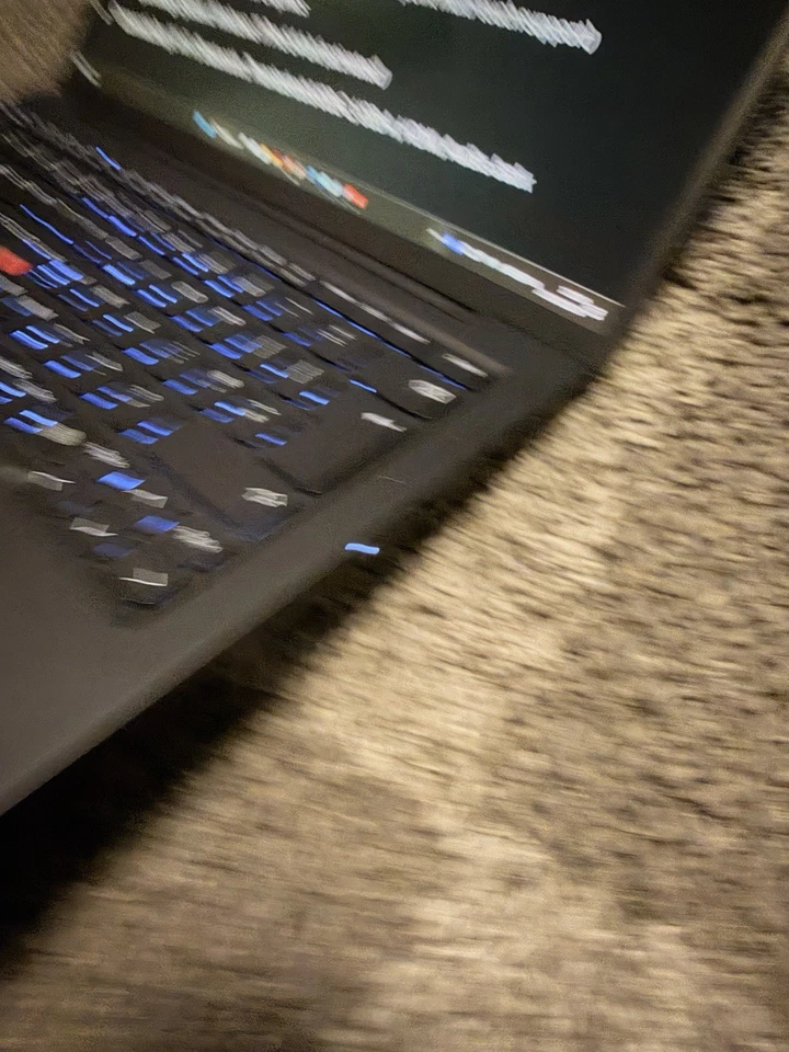Lenovo ThinkPad X1 Carbon · Core Ultra 7 165U · 64GB · 1TB, photo 4 of 5