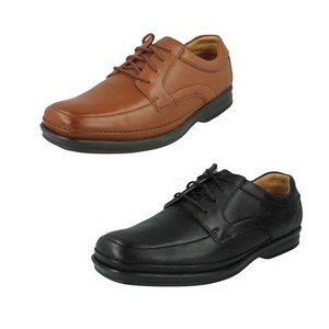 clarks mens wide fit trainers