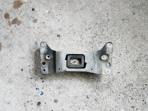 BMW 5er F10 F11 LCI Getriebehalter Getriebeträger 6858029