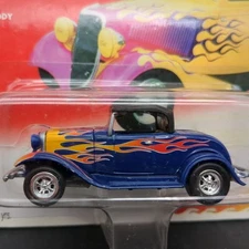 Johnny Lightning Hot Rods 1932 Ford Hi-Boy Roadster blue w/ flames