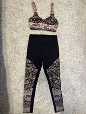 Spell and the Gypsy Yoga Training Set Size XS