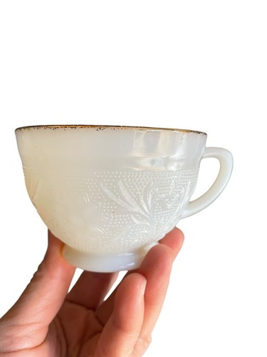 Anchor hocking Sandwich Ivory Gold Rim Embossed Floral Punch Bowl & cups (9) - Picture 10 of 15