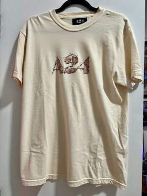 A24 Midsommar May Queen Embroidered Logo Tee Size Medium M T-Shirt SOLD OUT
