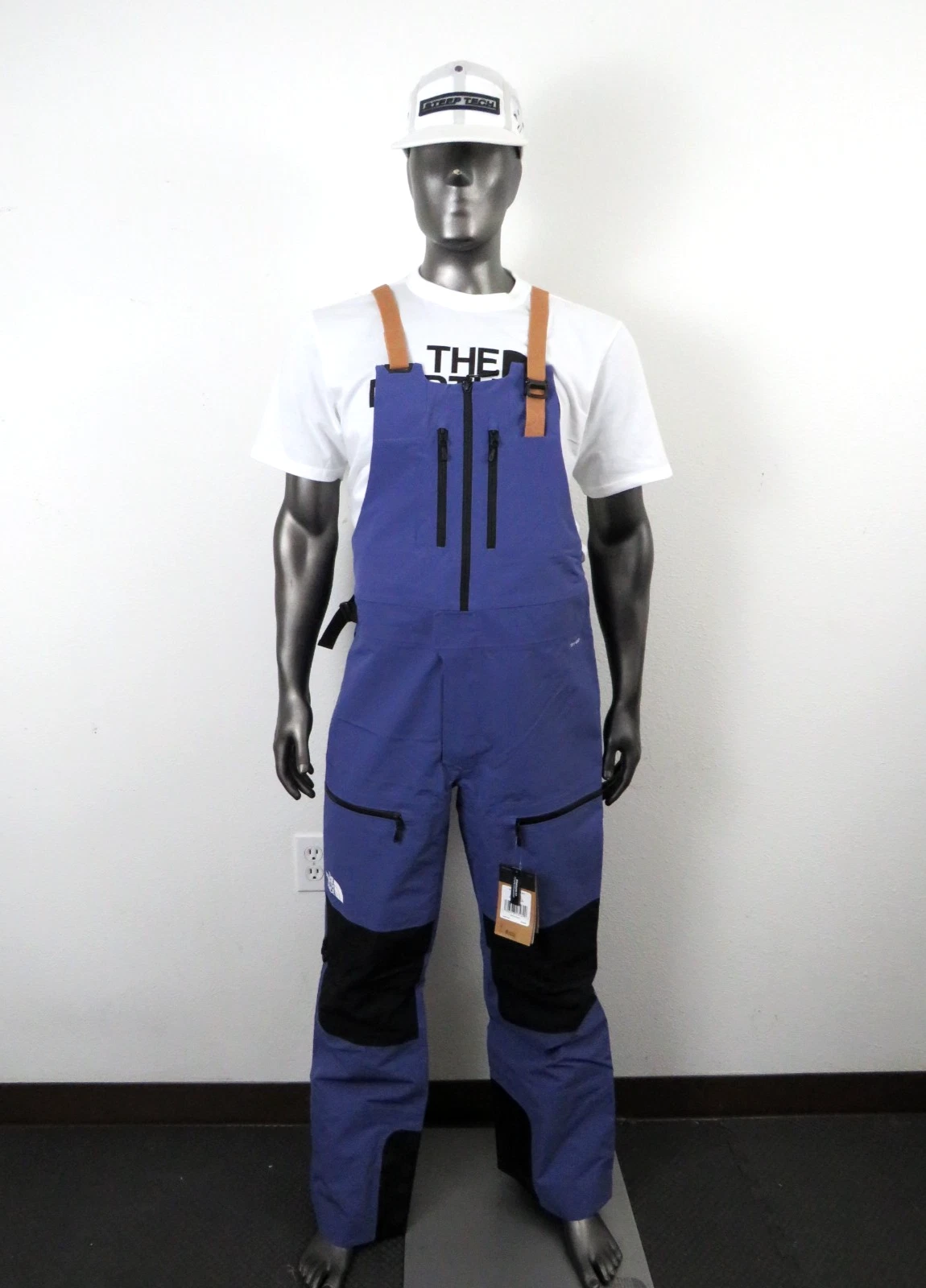 Mens The North Face Ceptor Dryvent Waterproof Shell Ski Bibs Pants - Blue Black
Opens in a new windo