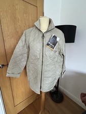 Women’s Barbour Stowaway Light Quilted Jacket Size L BNWT CREAM/Sage Colour