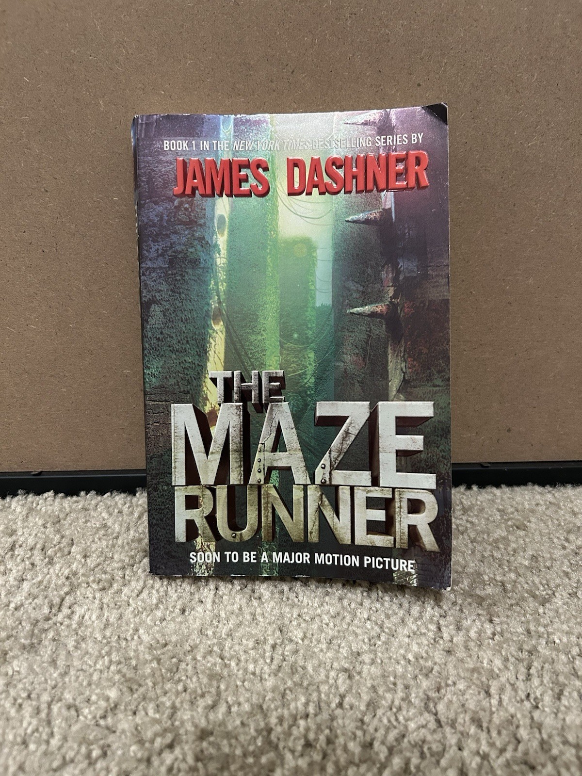 Maze Runner Book 1 James Dashner (2010 Paperback)