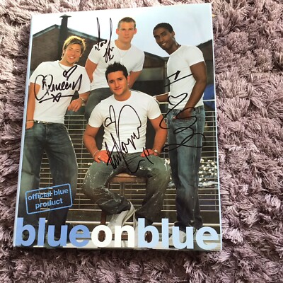 Blue on Blue annual   signed by all four. Members