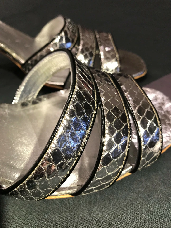 PRADA sandalo donna in argento, tacco 8 cm, 38 /2, occasione o festa, versatile - Immagine 3 di 4