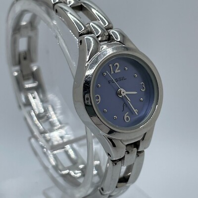 Fossil F2 Womens Watch 20mm Silver Tone Case Band Blue Dial  display picture 2
