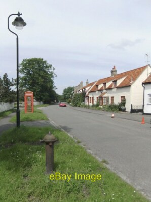 Photo 6x4 Commercial End Not nearly as brash as the name might suggest. c2012