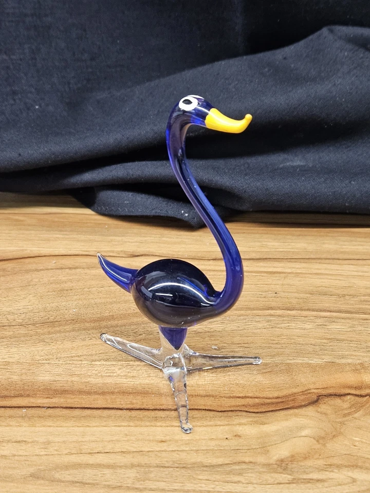 Vintage Art Glass Hand Blown Liquid Filled Glass Swan - Image 2 of 4
