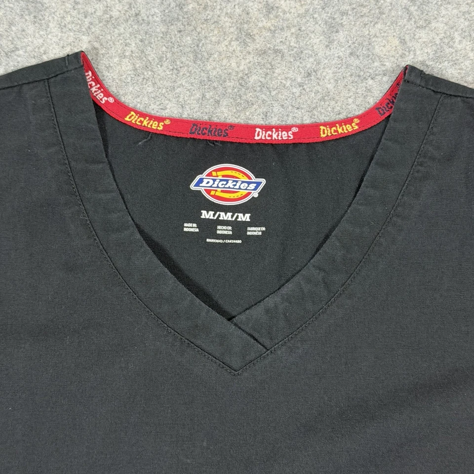 Blusa Médica Dickies Manga Corta Ropa de Trabajo Bolsillos Calce Para Mujer Mediana Negra Foto 3 de 4