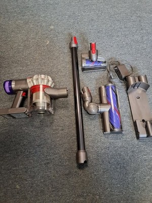 Dyson V8 Plus Cordless Vacuum   TESTED