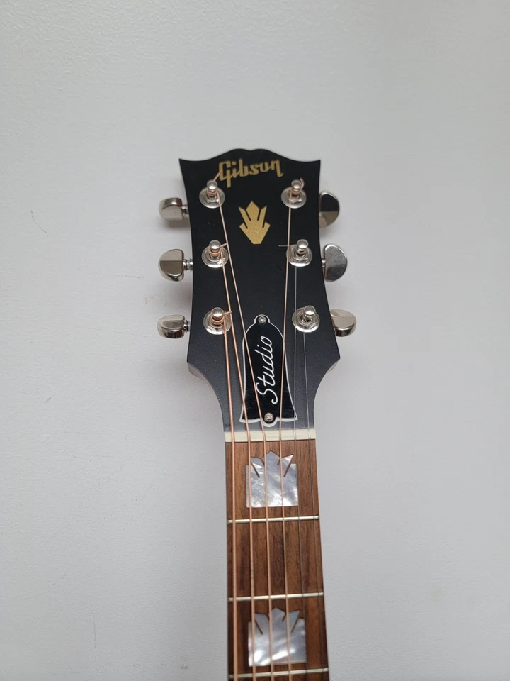 Gibson SJ-200 Studio Walnut Acoustic Electric 6-String Guitar, Natural Walnut - Image 2 of 4