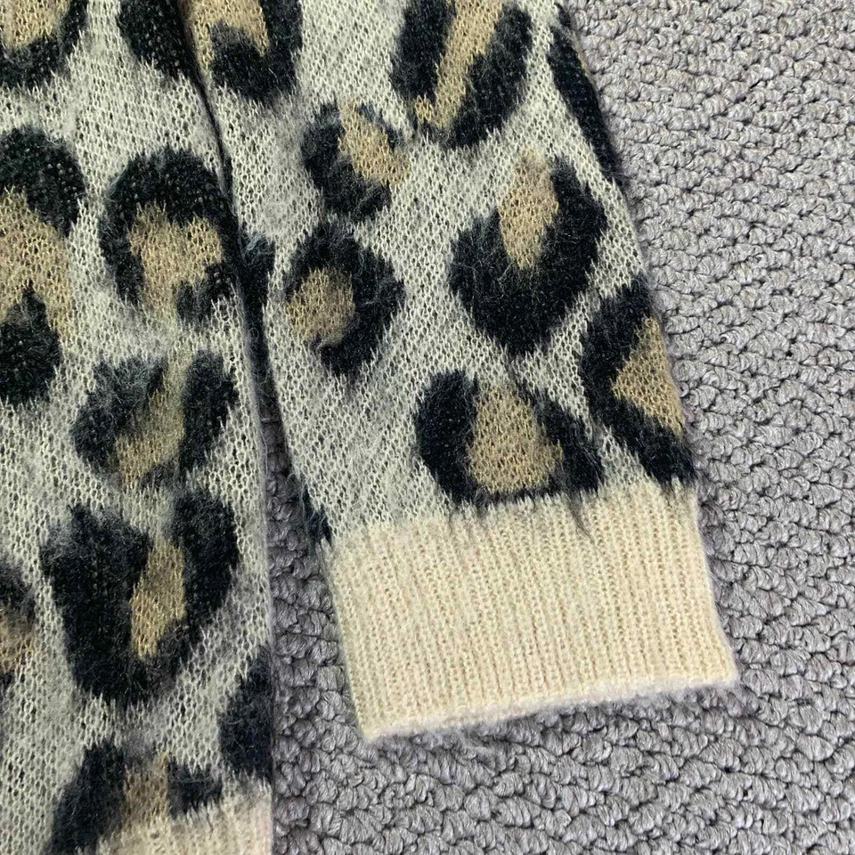 Cárdigan suéter para mujer Witty Fox talla mediana bronceado estampado de guepardo frente abierto Foto 4 de 4
