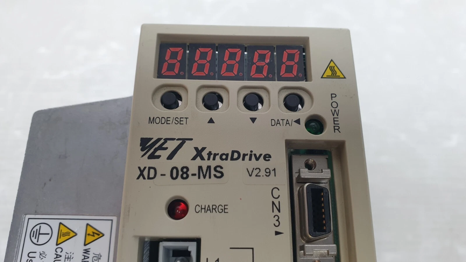 Close-up of the XtraDrive XD-08-MS V2.91 display, keys and CHARGE LED