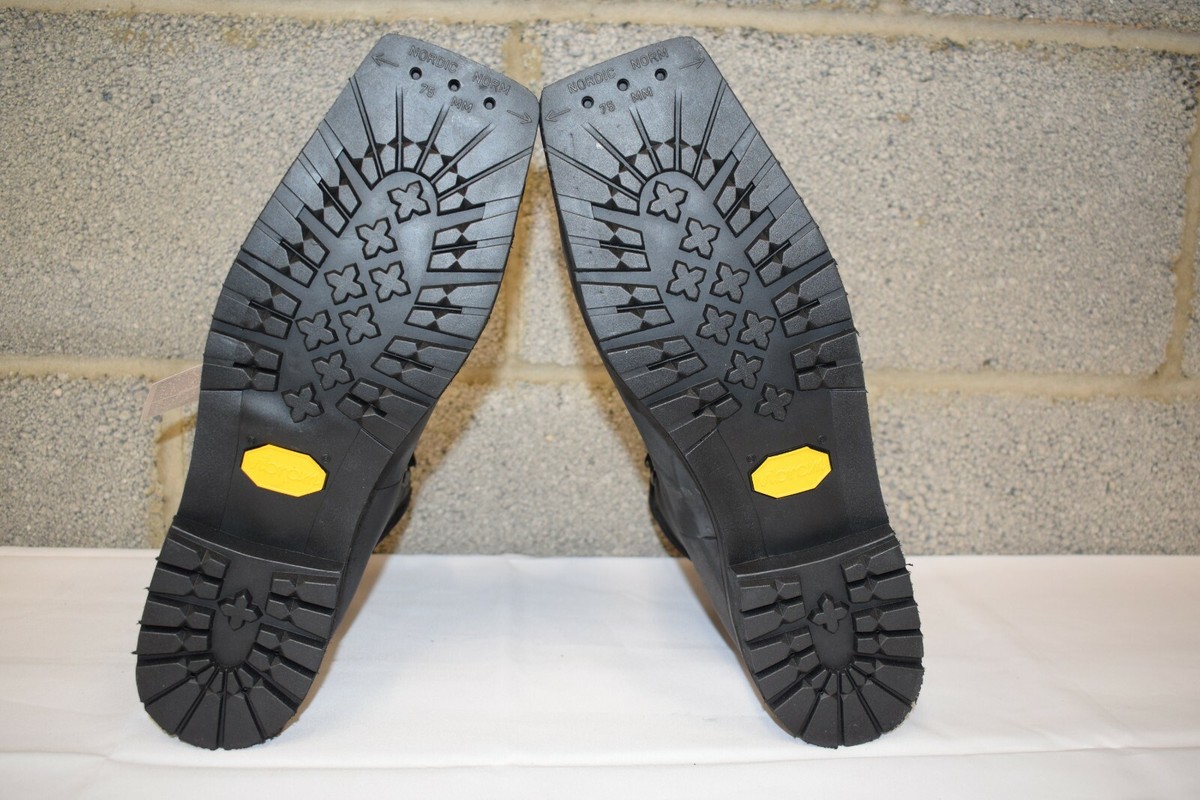 British Army - Nordic March Ski Boots - Alico Vibram Sole British Army - Nordic March Ski Boots - Alico Vibram Sole
