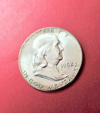1952 Franklin Silver Half Dollar. AU++. 90% Silver. Nice Lines. ------------ A11