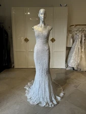 15-08 Berta Couture Wedding Gown
