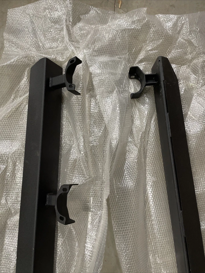 Paramount Automotive 51-0719  R5 Canyon Rock Sliders Jeep Wrangler Unlimited Foto 3 de 4