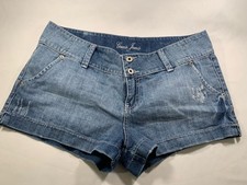 Vintage Y2K Distressed Low Rise Medium Wash Guess Jean Shorts Size 32