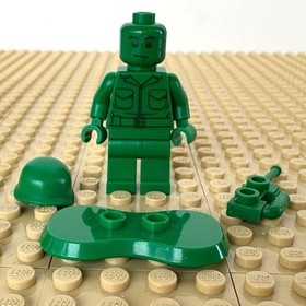 LEGO Toy Story: Green Army Man, RADIO, BASE, toy001, 7595, ON PATROL, 2010