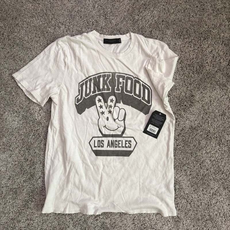 NWT Junk Food Clothing Los Angeles Vintage White Medium 
