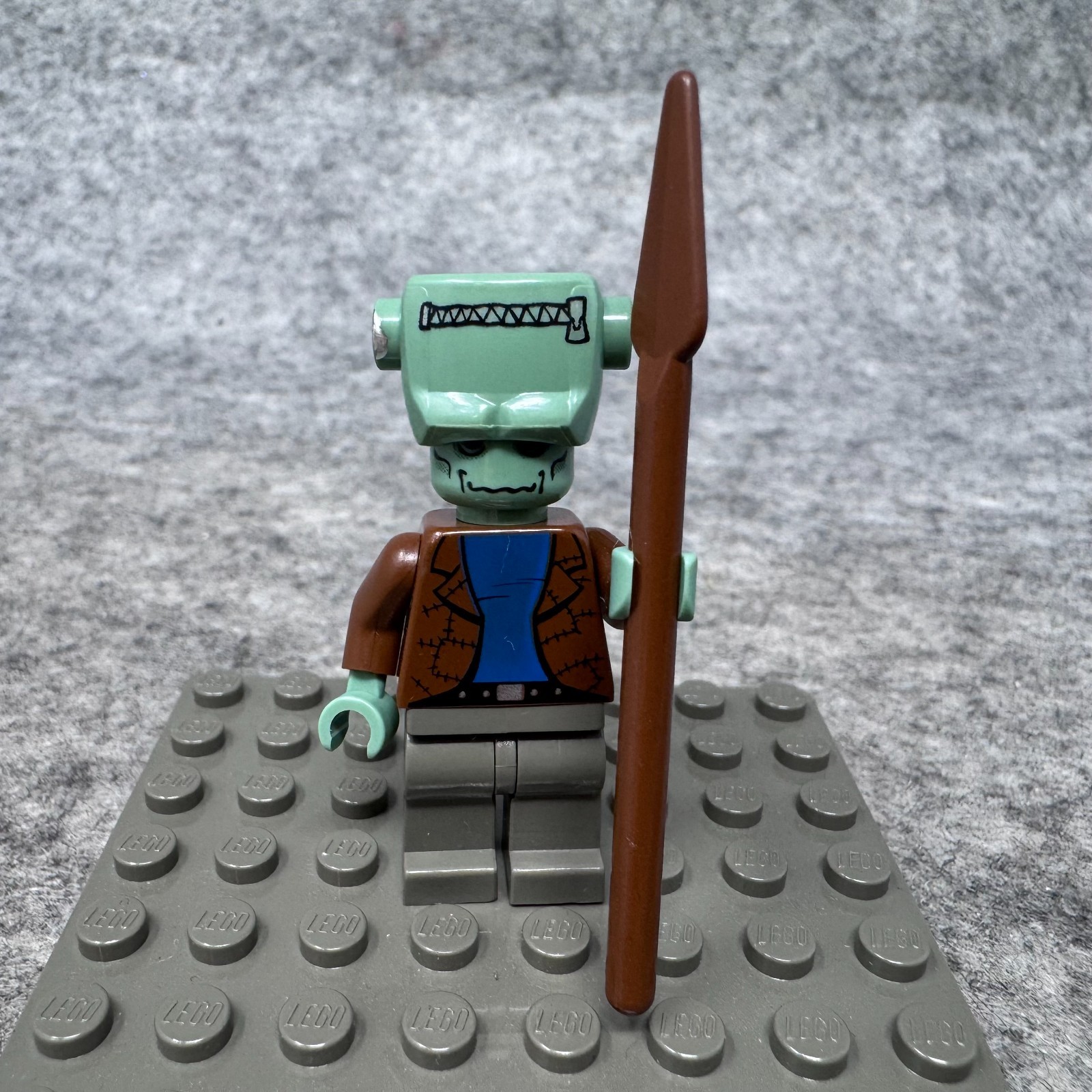 LEGO Frankenstein Minifigure 1382 Studios Horror Scary Laboratory Monsters