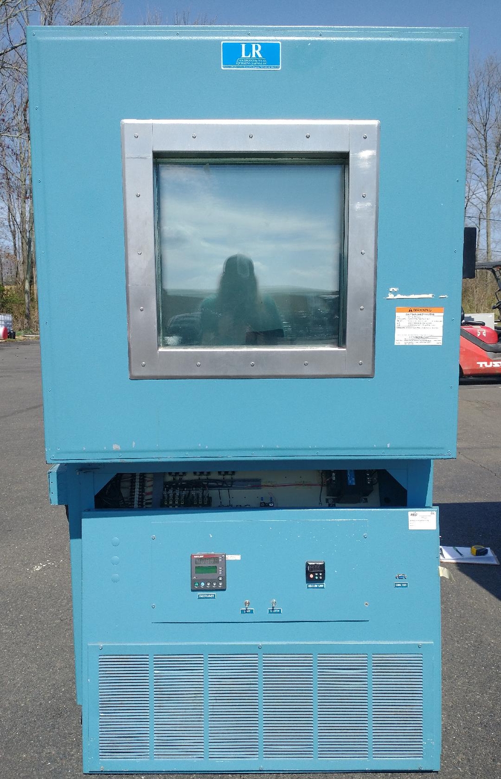 Thermotron S-16 25525905 Environmental Test Chamber (-70 to +170 Deg. C)