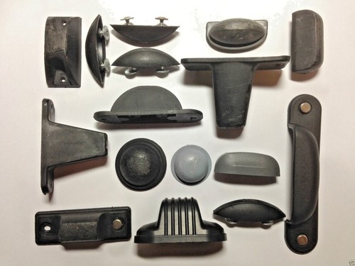 KOFFERFÜSSE BASIS Nieten STÄNDER Stabilisatoren GEBRAUCHT versandkostenfrei UK ERSATZTEILE X2