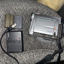 MiniDV Canon ZR10 Digital Camcorder Bundle Handheld Video Camera TESTED