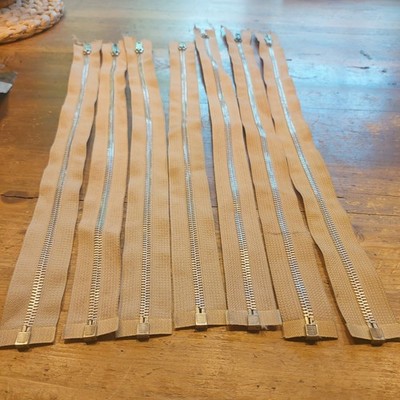 Gemischtes Set mit sieben beige YKK Metallzähnen enge Enden Reißverschlüsse 4 x 19 in 3 x 21 Zoll