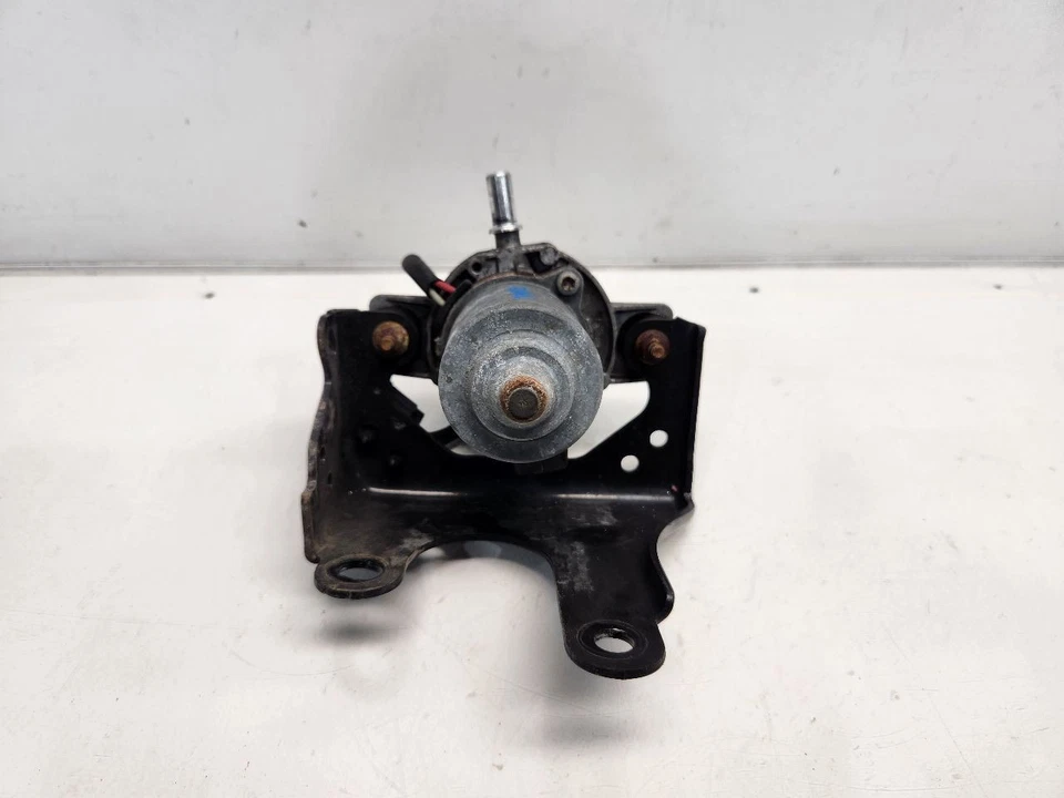 2011-19 Dodge Caravan (3,6 л / AT) тормоз вакуумный насос PN: 04581541AA - Изображение 4 из 4