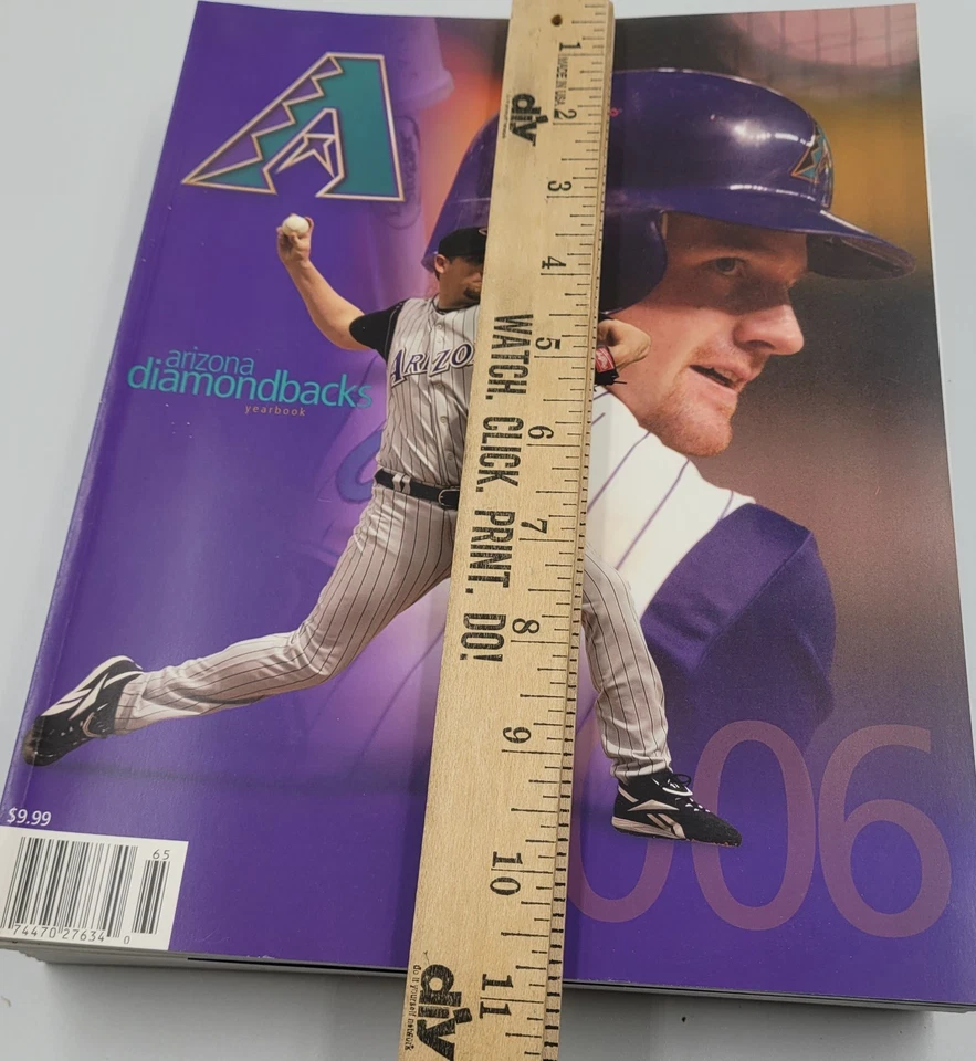 Lot of 7 2006 Arizona Diamondbacks Yearbooks MLB Mint/NM Collectibles - Image 3 of 4