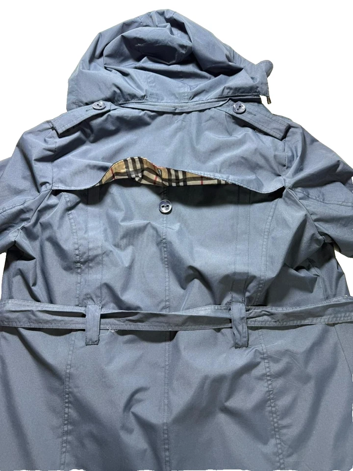 Abrigo Burberry London Balmacaan con Capucha y Forro de Plumón Talla:M | AZUL MARINO Foto 4 de 4