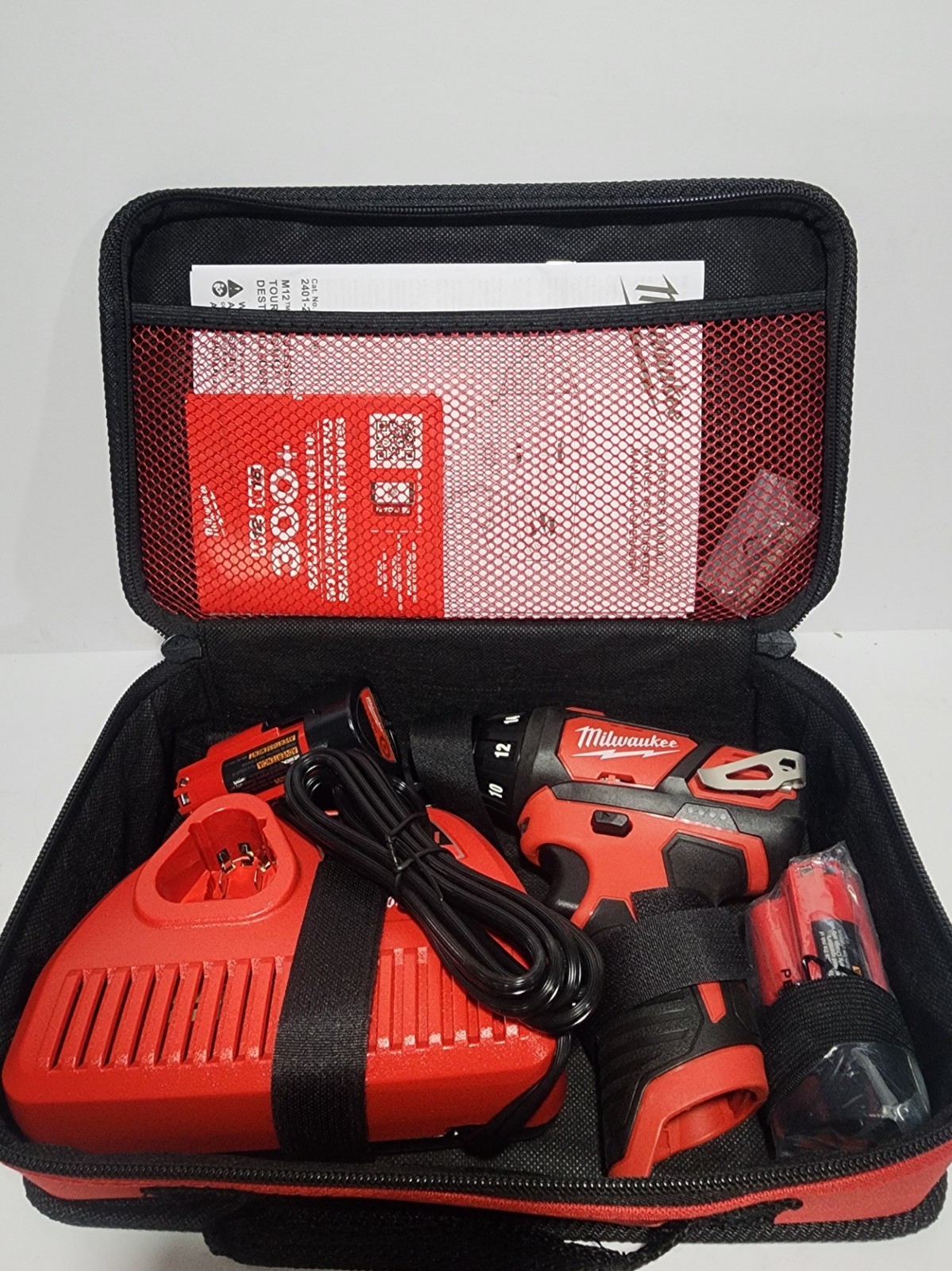 Milwaukee 2401-22 12V Li-Ion 1/4" Cordless Drill/Driver