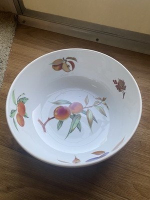 ROYAL WORCESTER EVESHAM VALE EXTRA LARGE ROUND SERVING/ SALAD BOWL 10 