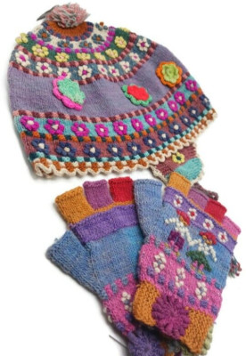 Set Of Hat And Gloves Handmade Knitting In Sheep Woll With  display picture 3