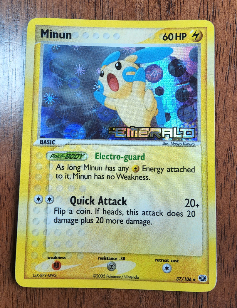 Pokemon TCG Minun EX Emerald 37/106 reverse holo stamped 2005 MP