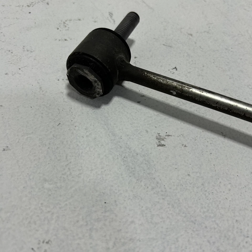 Rear Left Stabilizer Link Mercedes-Benz S550 2014-2017 OEM - Image 3 of 4