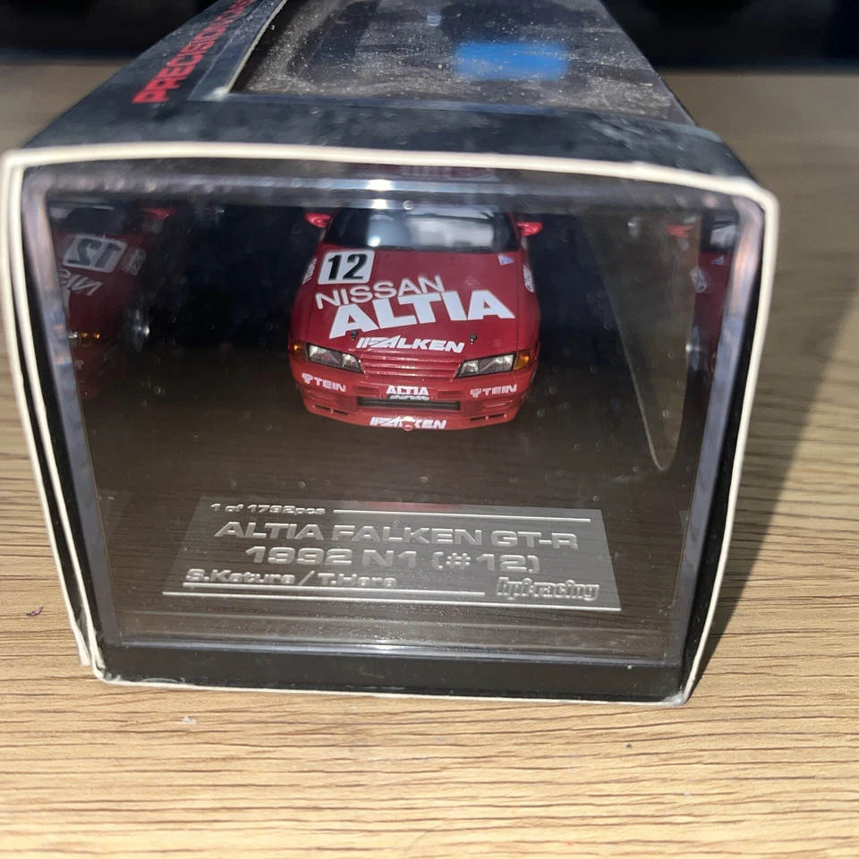 NISSAN SKYLINE GT-R N°12 ALTIA FALKEN 1992 HPI-Racing 1:43 C3 - Photo 3/4