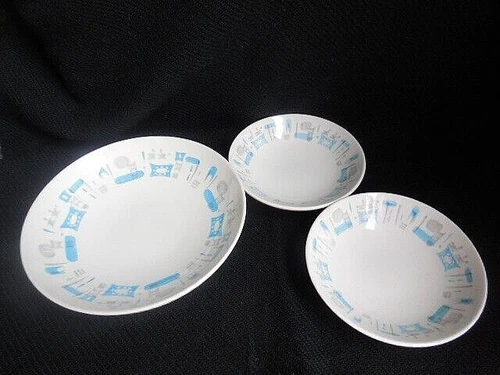 Royal China Blue Heaven Atomic 2 Berry Bowls & 1 Soup Bowl  Lot of 3
