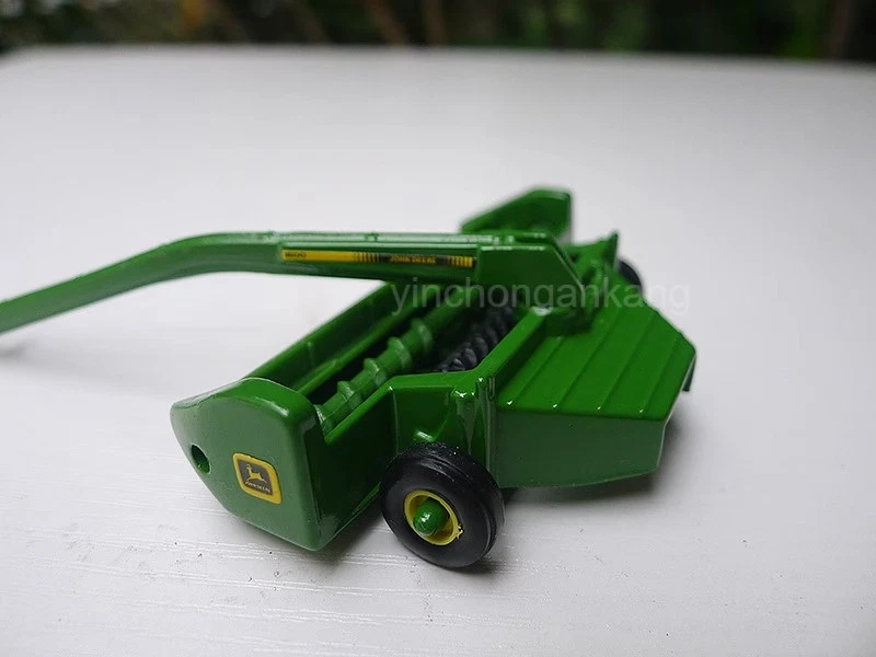 Ertl 2004 John Deere 1/64 Die Cast 1600 Mower Conditioner #5657 *NEW* - Image 2 of 4