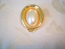 Vintage Gold Tone Scarf Ring Clip With Faux Pearl Csbochon KJ Lot E