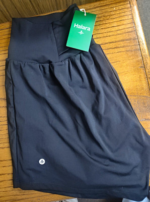 New With Tags! Size Large Long, Halara SoftlyZero  Airy 2-in-1 yoga shorts Black