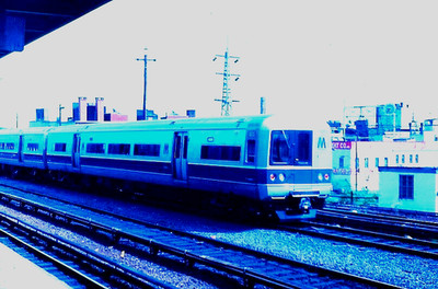 ORIGINAL EKTACHROME SLIDE LIRR M-1 #9309/9310 JAMAIKA 9. SEPTEMBER 1977