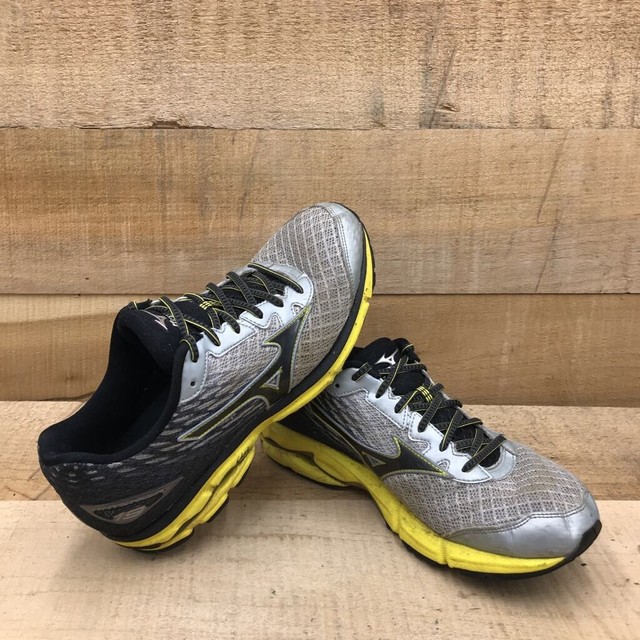 mizuno running shoes sale