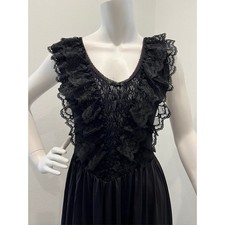 VINTAGE 80s Black Cinema Etoile Stretch Ruffle Lace Lingerie Nightgown SMALL